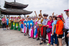 刚刚，全国100万+人都在盯着恩施大峡谷！